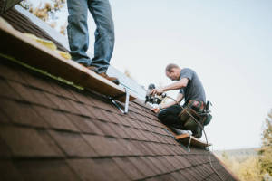 Local Roofers in Strawbrry Vly, CA